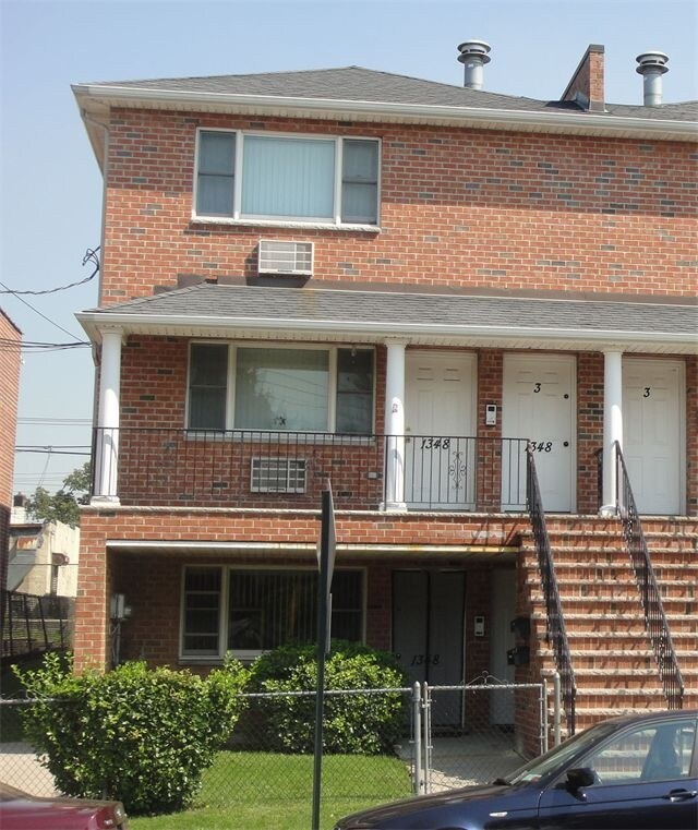Photo - 1348 Edwards Ave Apartments