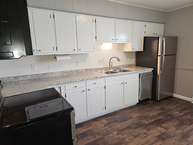 Photo - East Main Unit 915-7