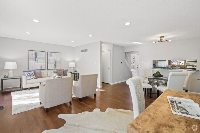 Building Photo - 10411 Corbeil Dr Rental