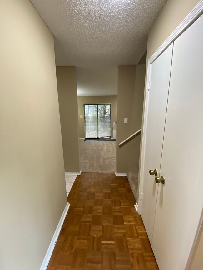 Photo - 2 BED / 2 BATH MEMPHIS CONDO