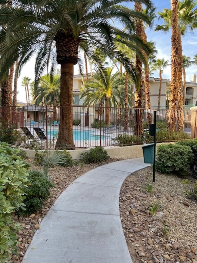 Photo - 7123 S Durango Dr Unit 302