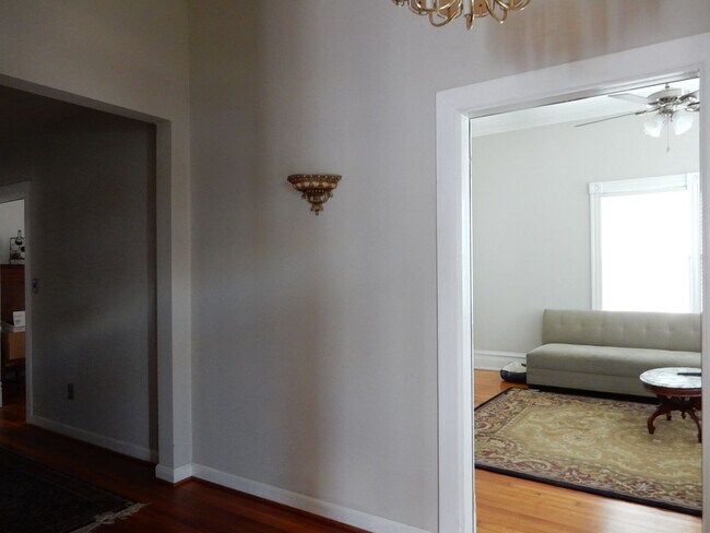 Photo - Elm/436 Unit A