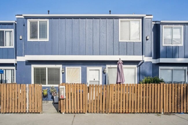 Photo - 5205 Foothill Blvd