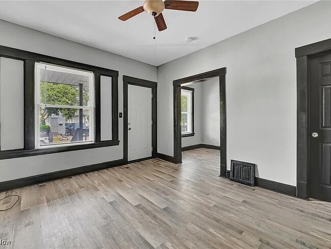 Building Photo - 3620 E 63rd St Unit Back Rental