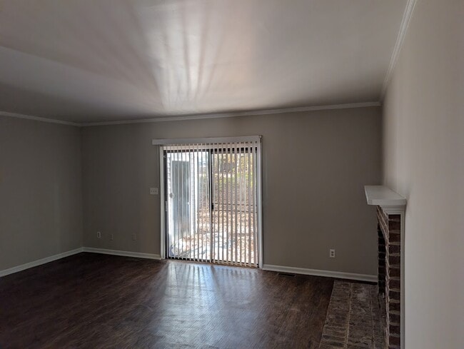 Photo - 119 Karen Ct