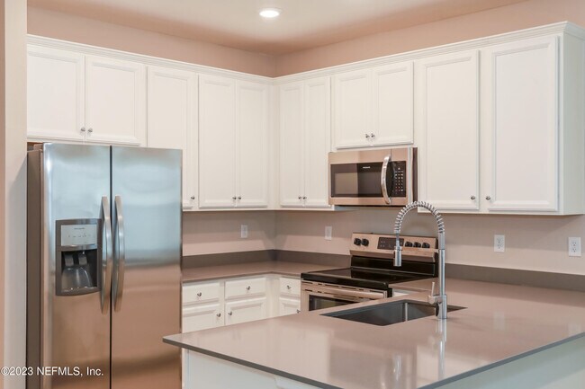 Photo - 7415 Palm Hills Dr