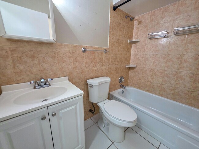 Photo - 6106 Forest Hill Blvd Unit 207