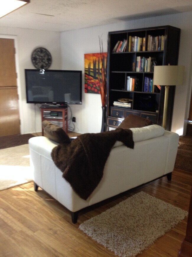 Photo - 856 Carter E St Unit 7