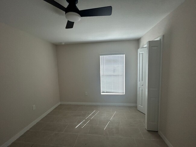 Photo - 2310 NE 35th Ln