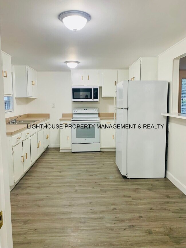 Photo - Beautiful Allendale Home With Large Fenced Yard