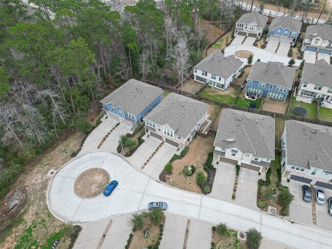Photo - 617 Aspen Falls Ct