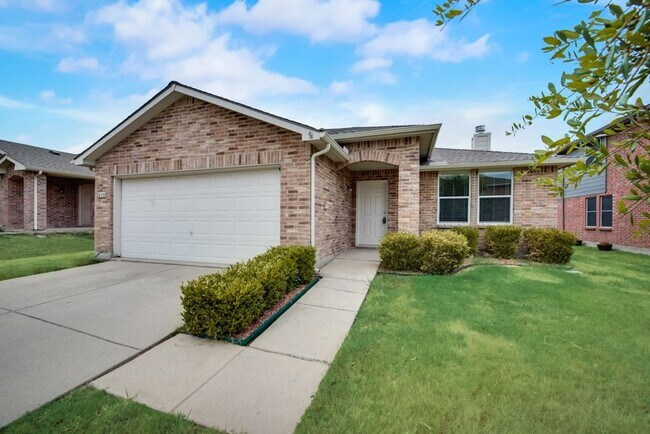 Building Photo - 3-bed 2-bath in Little Elm's highly desira... Rental
