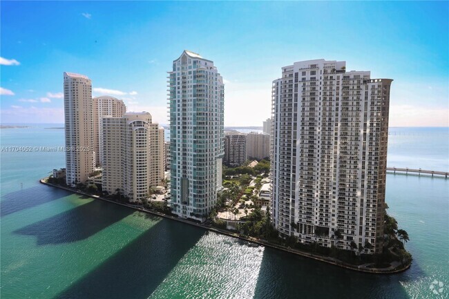 Building Photo - 300 S Biscayne Blvd Unit T-2506 Rental