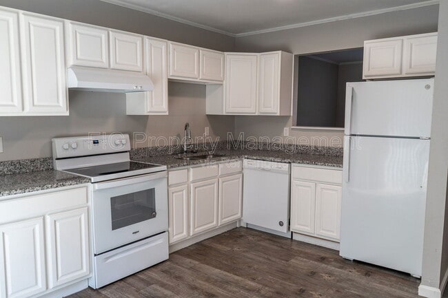 Photo - 112 Louella Dr