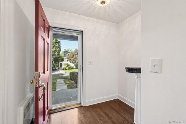 Photo - 71 Tamarack Rd