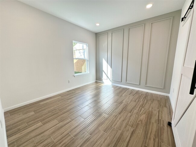 Photo - 11561 Persimmon St