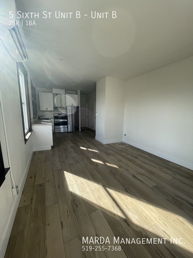 Photo - MODERN 2 BED/1 BATH UNIT IN CHATHAM + HYDRO Unité B