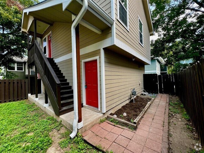 Building Photo - 5403 Evans Ave Rental