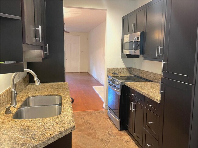 Photo - 416 Ave Unit 416