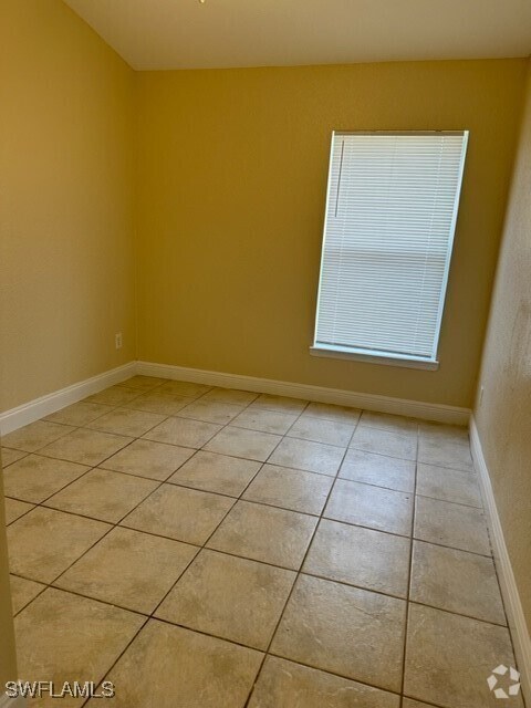 Building Photo - 823 Meadow Rd Rental