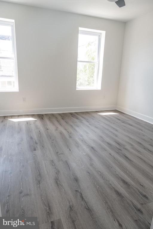 Photo - 723 N 40th St