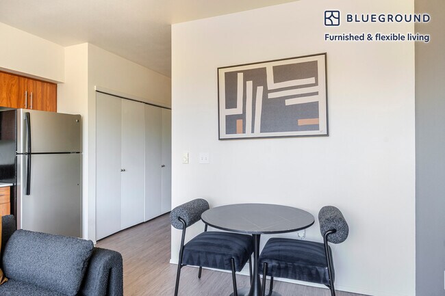 Photo - 4302 7th Ave NE Unidad FL3-ID914