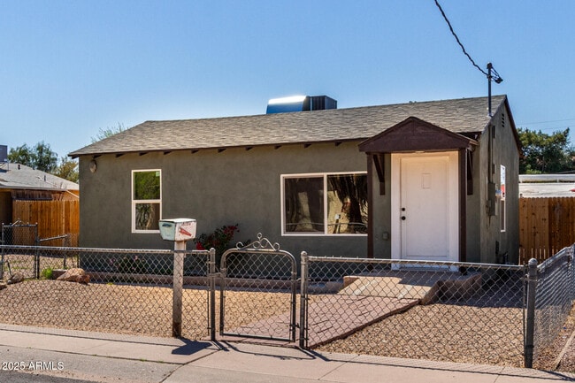 Photo - 1424 S Bonarden Ln