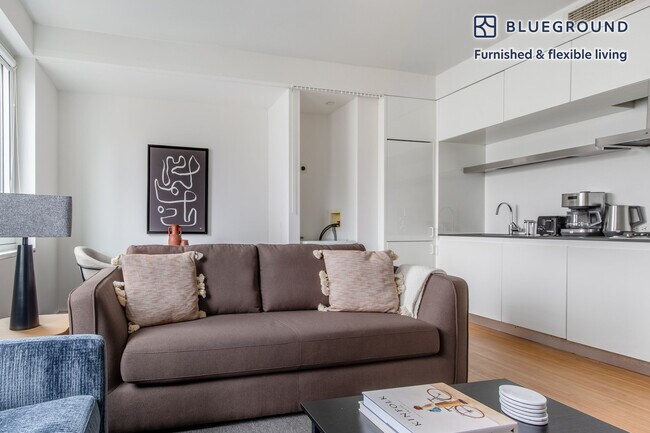 Photo - 70 W 45th St Unit FL30-ID1425