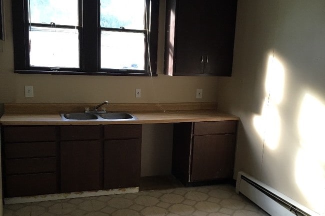 Kitchen - 1213 N Church St Unit *