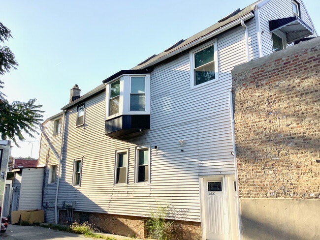 Building Photo - 6620 S Cottage Grove Ave Unit 2 Rental