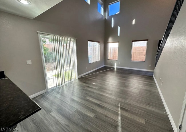 Photo - 4998 Tioga Pass Ave