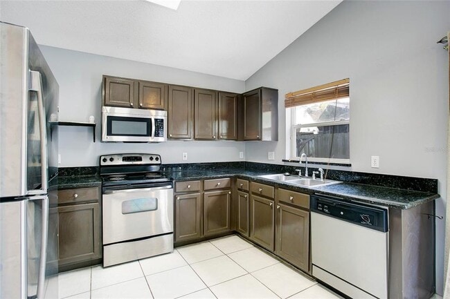 Photo - 3724 Pickwick Dr