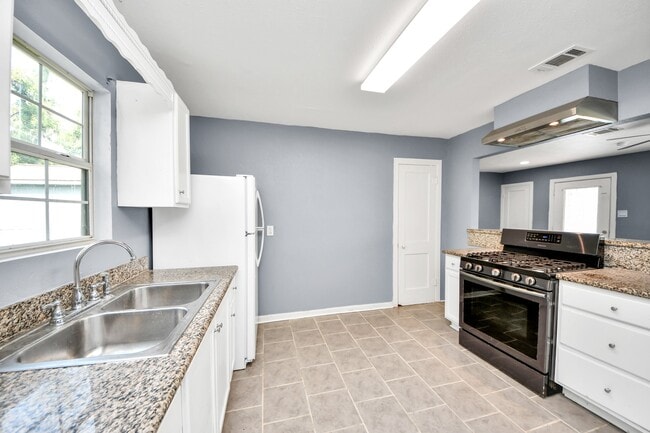 Photo - 113 Obion Rd