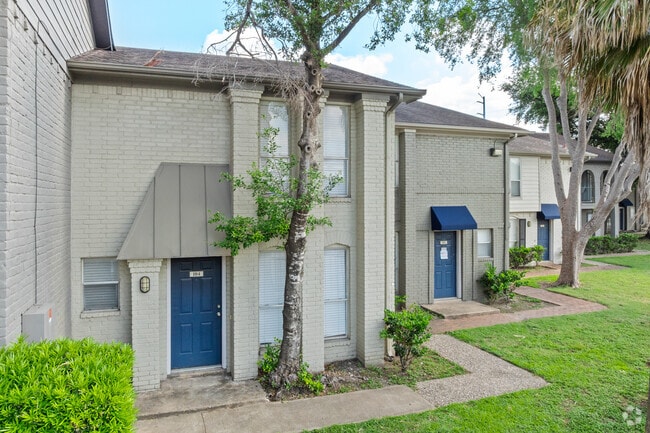 The Ellis Apartments