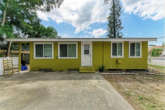 Photo - Cozy and stylish duplex in Bradenton, your home away from home! Pet friendly Unit 1701 13th St W A