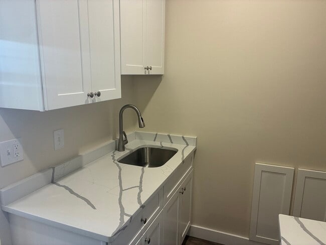 Photo - 185 Chestnut Hill Ave Unidad 12