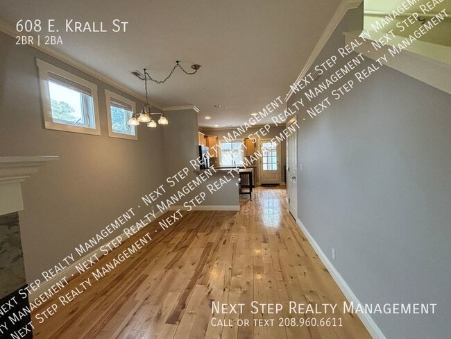 Photo - 608 E Krall St