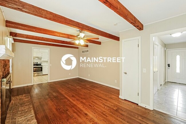 3 Bedroom Pet-Friendly Home in INDEPENDENCE, MO with Main Street Renewal
