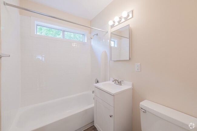 3 BR, 1 BA