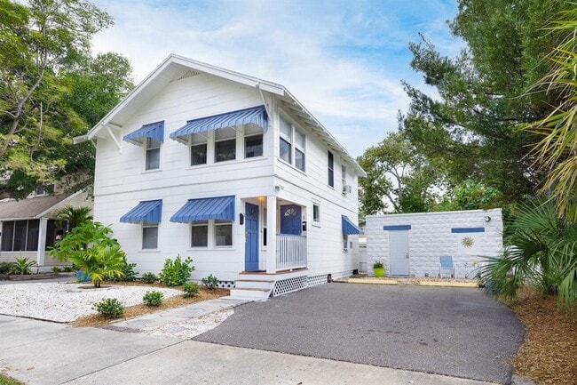 Photo - 1043 7th Ave N