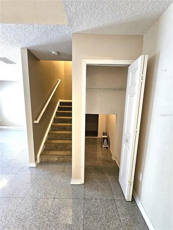 Photo - 551 Stonewall Ave