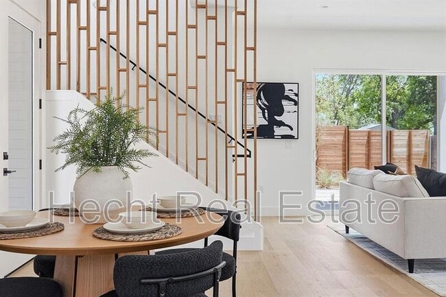 Photo - 502 Normandy St