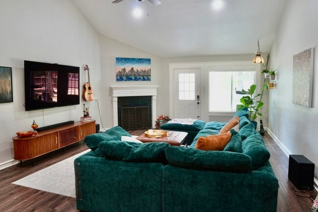 Photo - 7415 Revelwood Dr