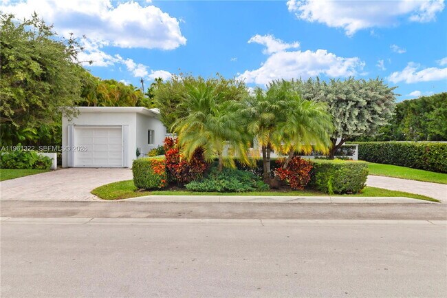 Photo - 1261 NE 98th St