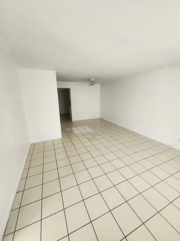 Photo - 5425 NW 15th Ct Unit #5425