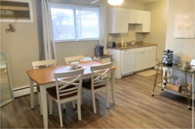 Photo - 1750-1760 Cleneay Ave