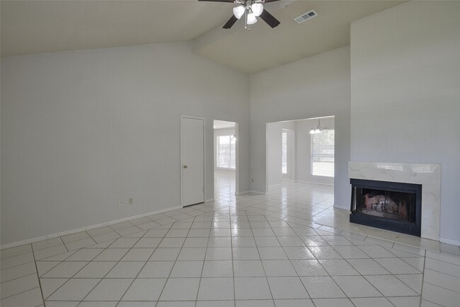 Photo - 2311 Old Oak Ln