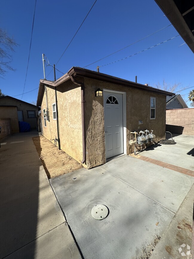 Building Photo - 44430 Date Ave Rental