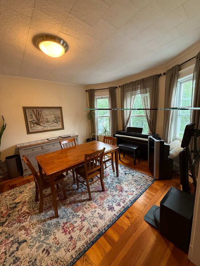 Photo - 5 Belmont Sq Unit 5 Belmont SQ, 2