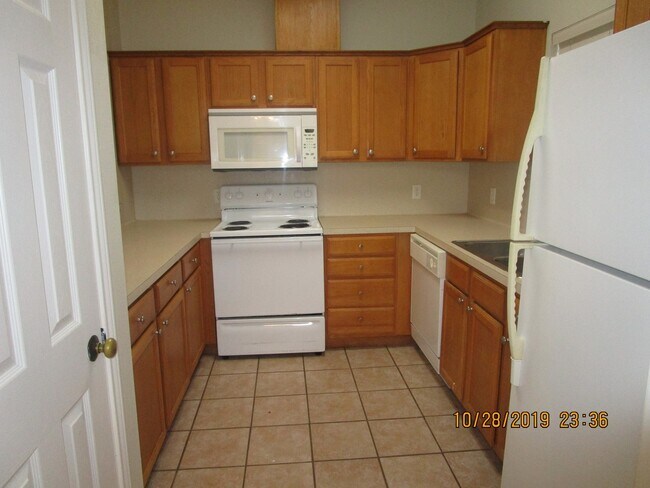 Photo - College Station - Spacious 3 bedroom/ 3 bath duplex off Graham Rd